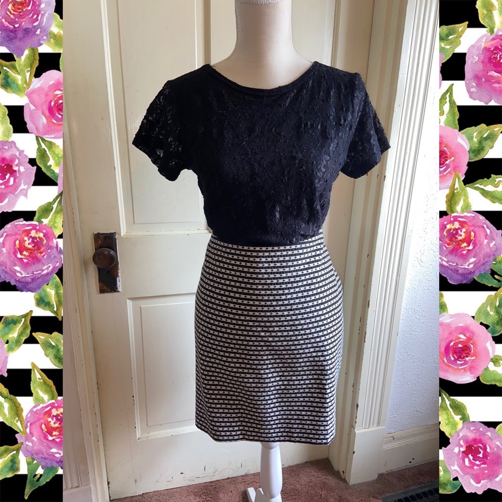 NWT Black & Ivory Patterned Pencil Skirt